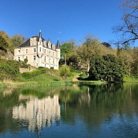 Chateau Des Loups - Les Cedres Bleus Echire Dış mekan fotoğraf